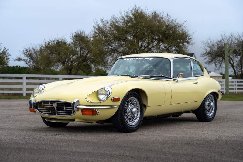 1971 Jaguar E-Type Pale Primrose lead