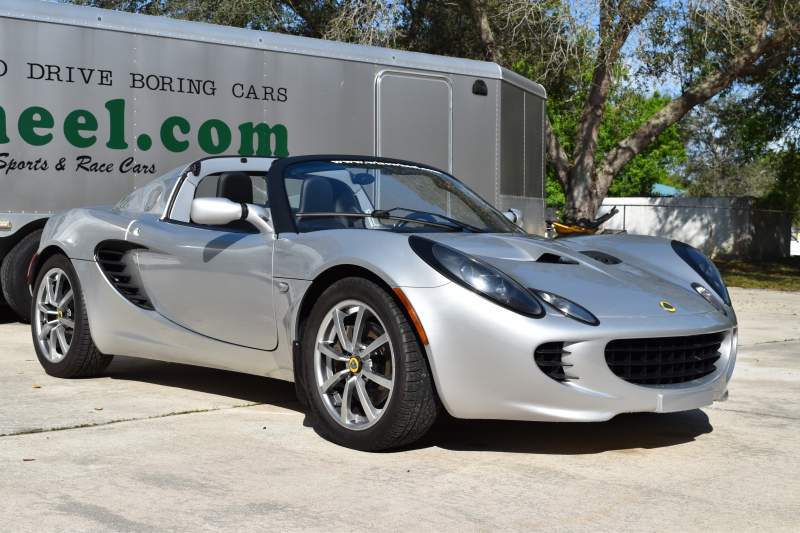 2005 Lotus Elise Arctic Silver (40).JPG