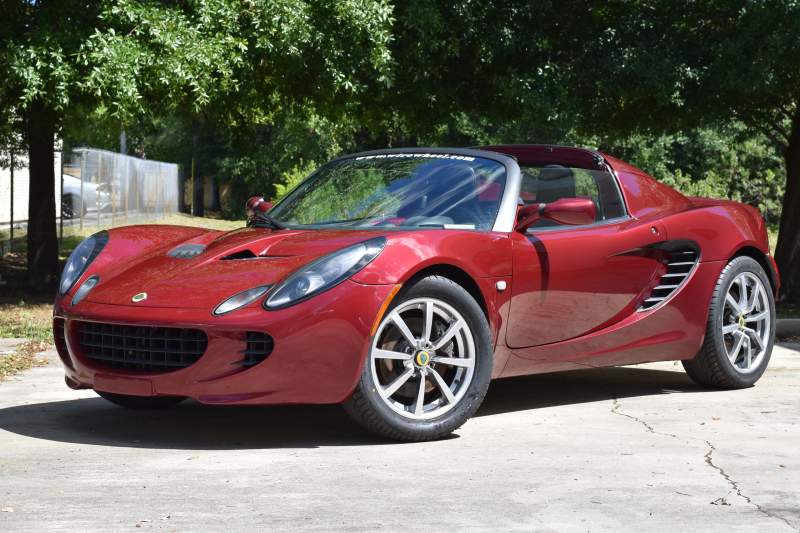 2005 Lotus Elise Bordeaux Red (2).JPG