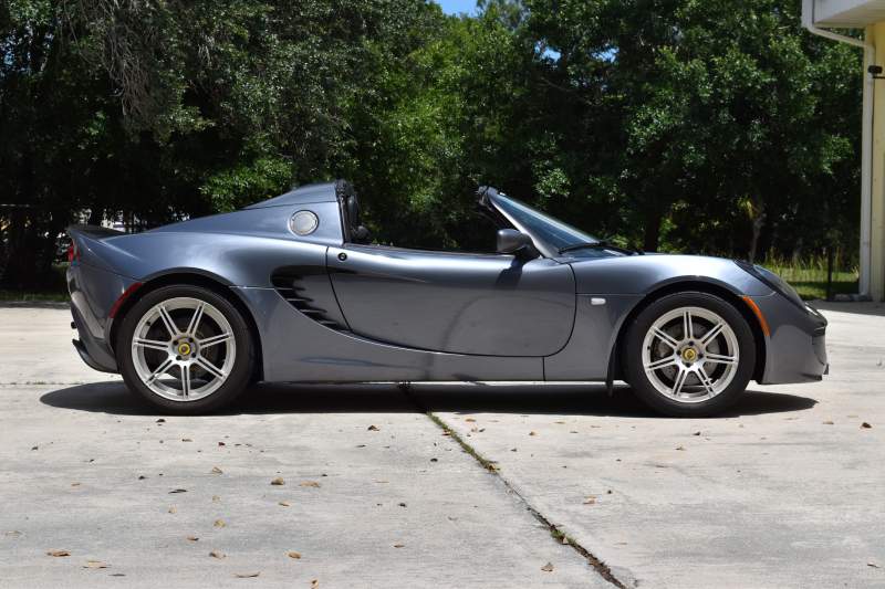 2005 Lotus Elise Graphite (43).JPG