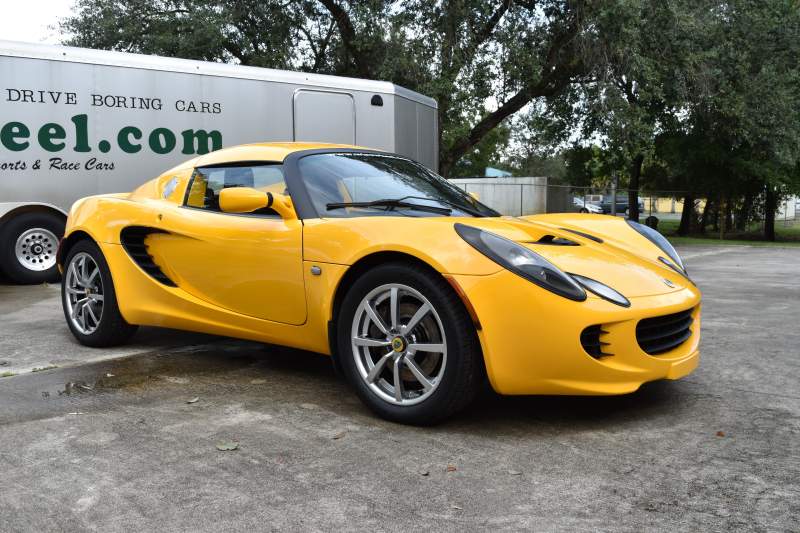 2005 Lotus Elise Yellow (25).JPG
