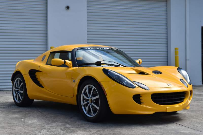 2005 Lotus Elise Yellow 31602.JPG