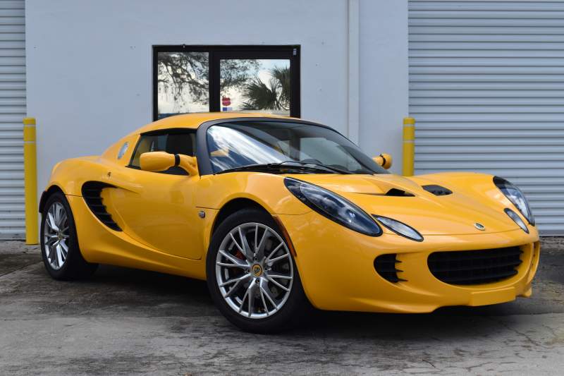 2005 Yellow Lotus Elise  (1).JPG