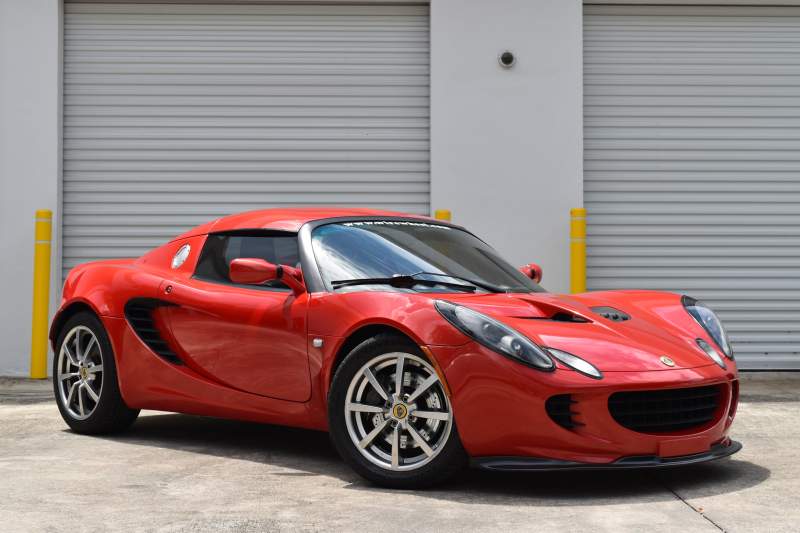 2006 Lotus Elise Chili Red 31834 (1).JPG