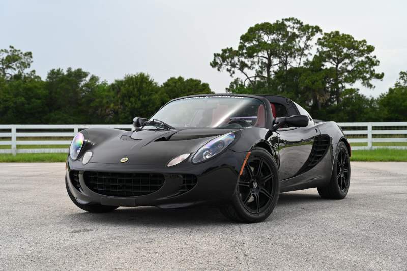 2006 Lotus Elise Starlight Black (1).JPG