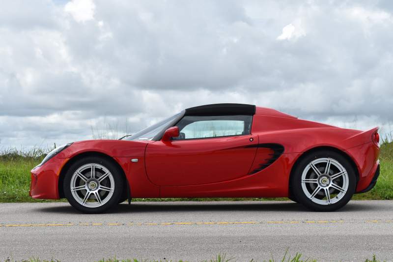 2008 Lotus Elise Ardent Red (65).JPG