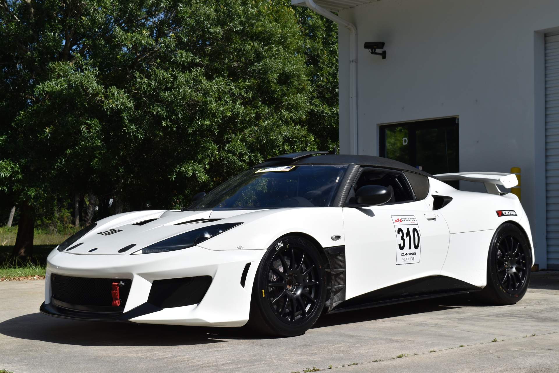 2010 Lotus Evora GTN race car.JPG