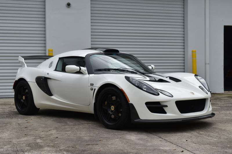 2010 Lotus Exige S260 White Front.JPG