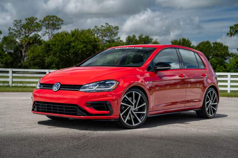2019 Volkswagen Golf R Red-01
