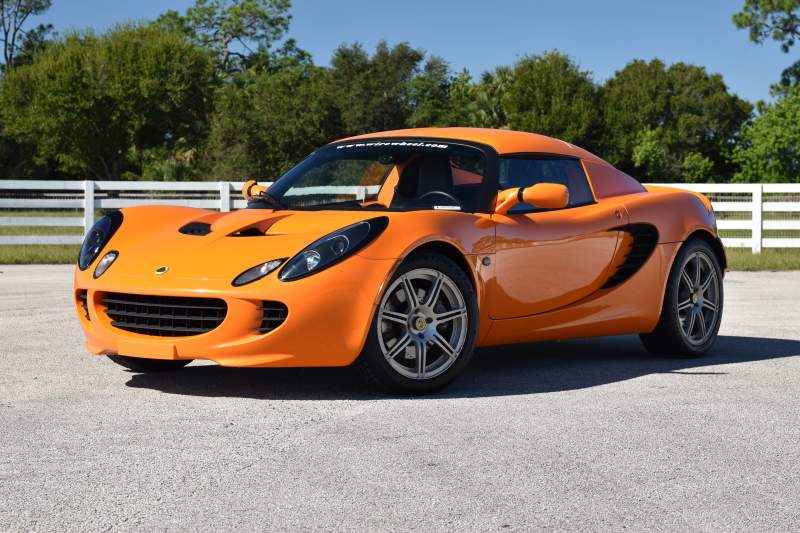 Lotus Elise Chrome Orange (3)-min.JPG